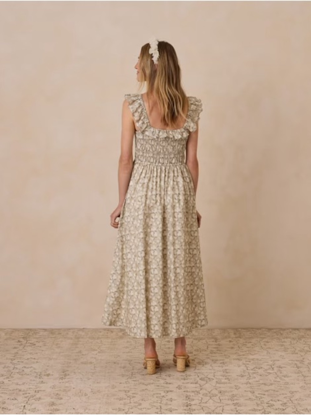 Stella Dress || Sage Hydrangea - Picture 2 of 7